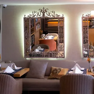 Hotel Sky